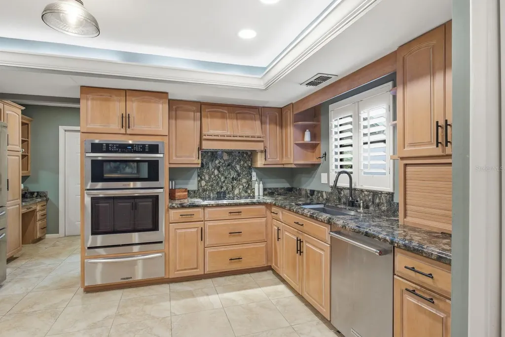2631 Royal Liverpool Drive Tarpon Springs FL 34688
