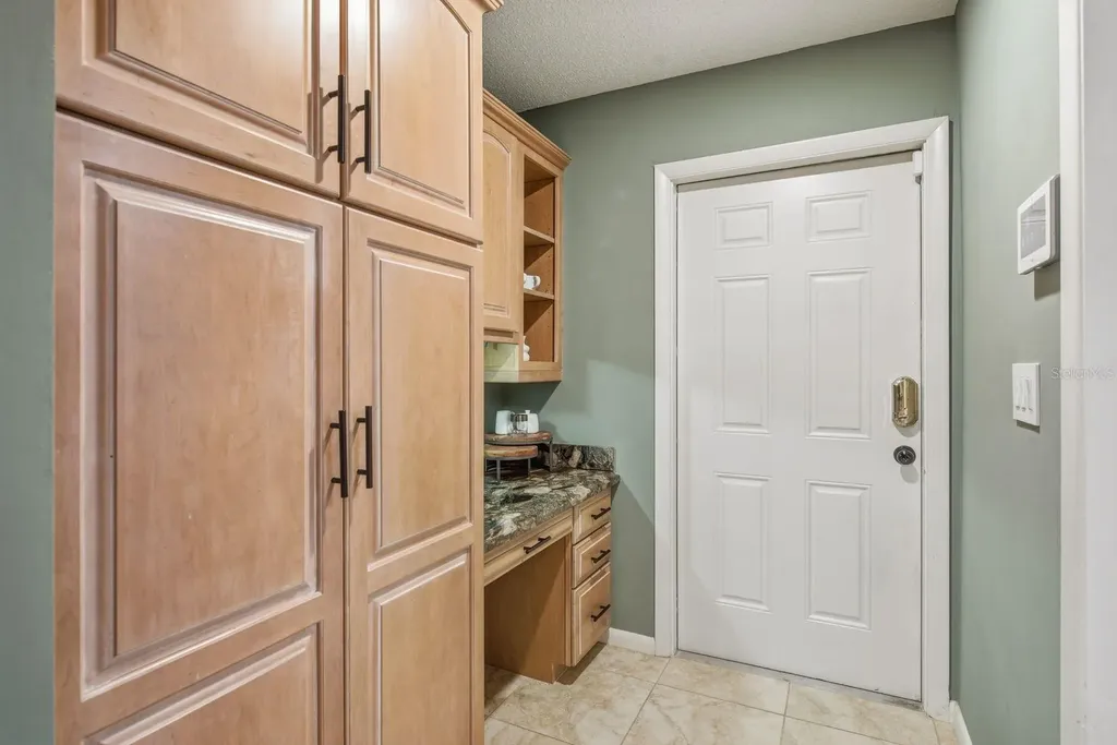 2631 Royal Liverpool Drive Tarpon Springs FL 34688