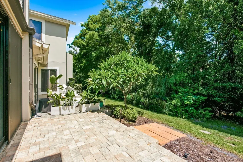2631 Royal Liverpool Drive Tarpon Springs FL 34688