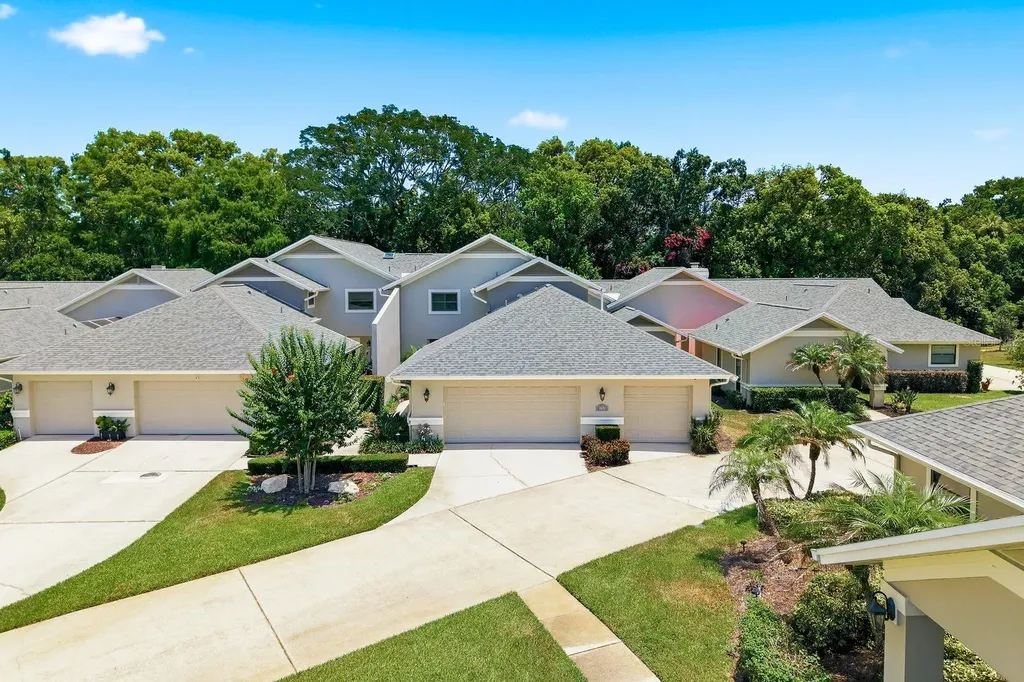 2631 Royal Liverpool Drive Tarpon Springs FL 34688