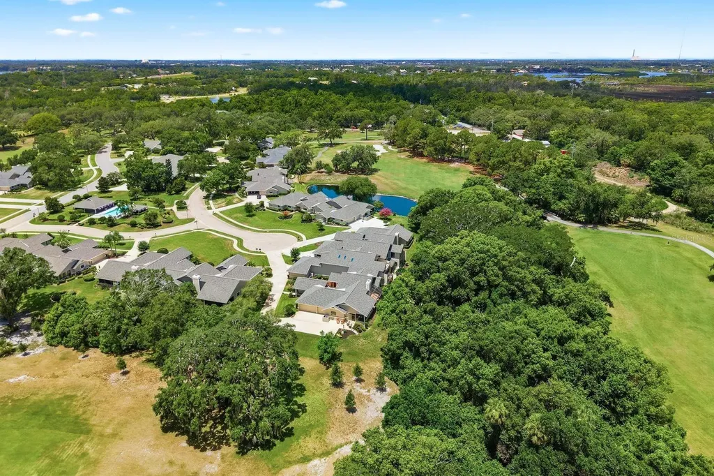 2631 Royal Liverpool Drive Tarpon Springs FL 34688