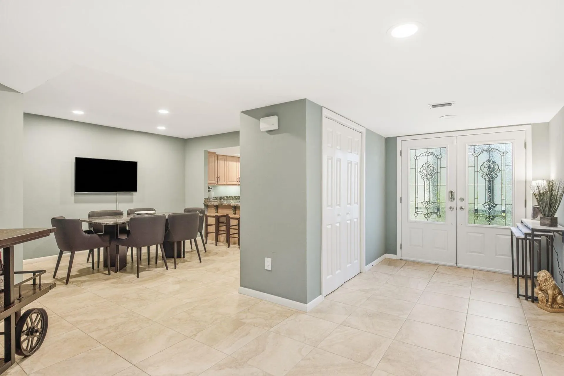 2631 Royal Liverpool Drive Tarpon Springs FL 34688