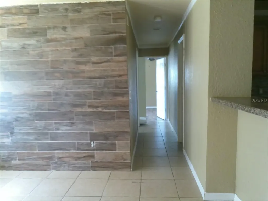 912 Oakhurst Drive Deland FL 32720