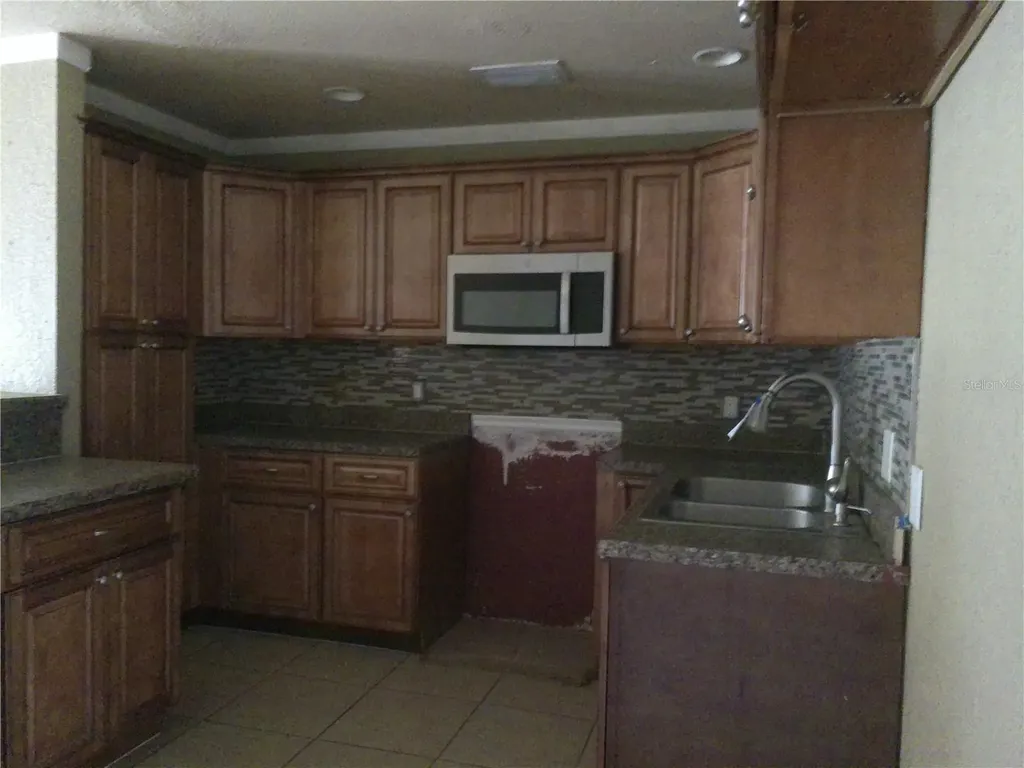 912 Oakhurst Drive Deland FL 32720