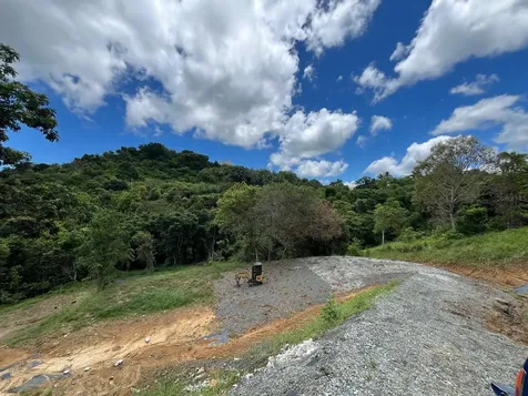 Lot 5 Km 2.5 Carretera 856 Carolina PR 00987