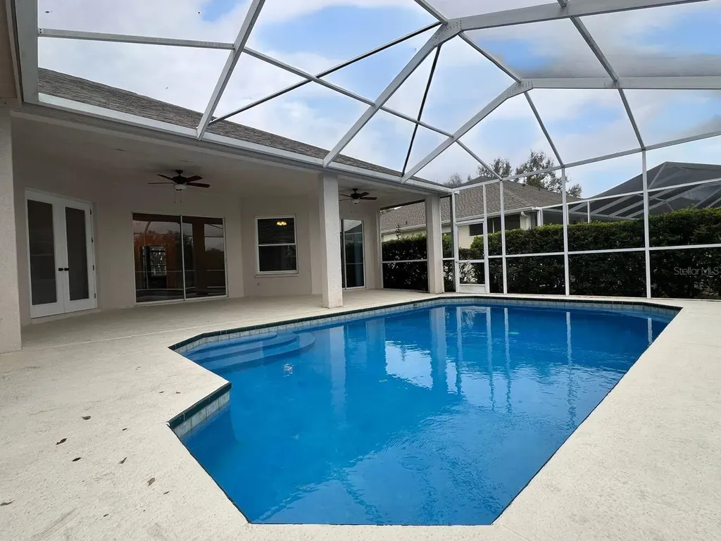 18111 Sugar Brooke Drive Tampa FL 33647