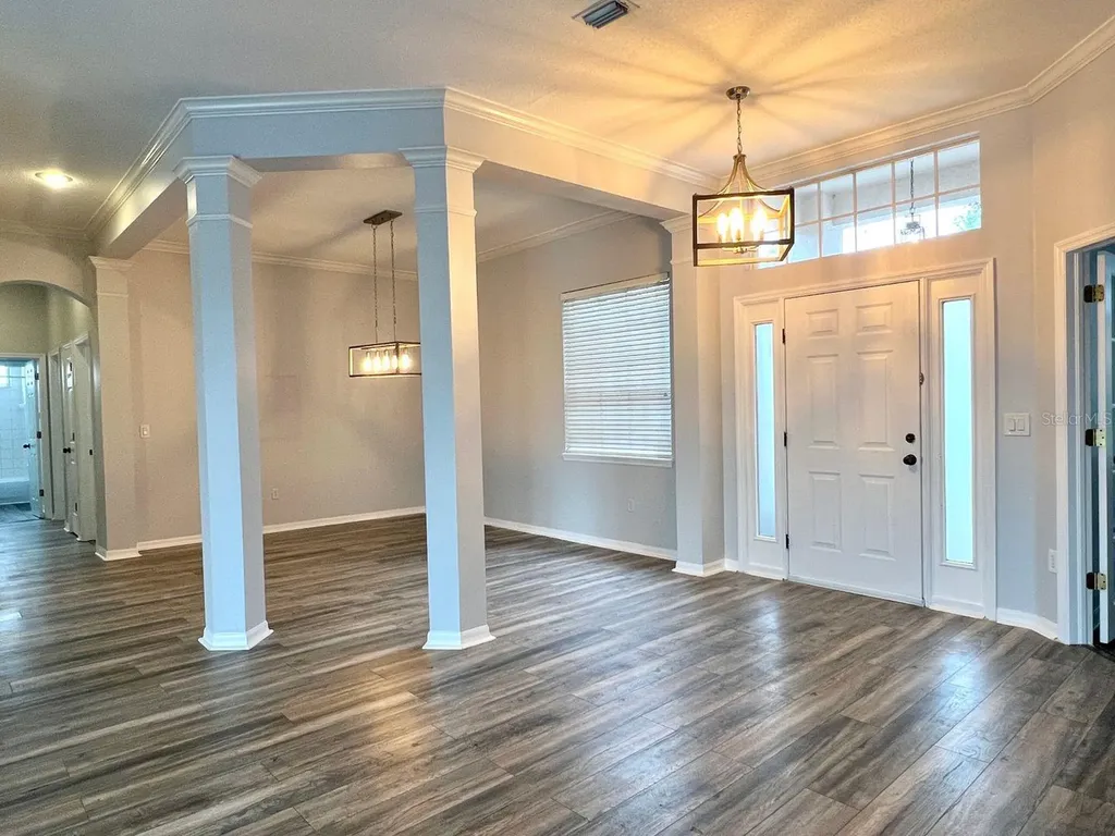 18111 Sugar Brooke Drive Tampa FL 33647