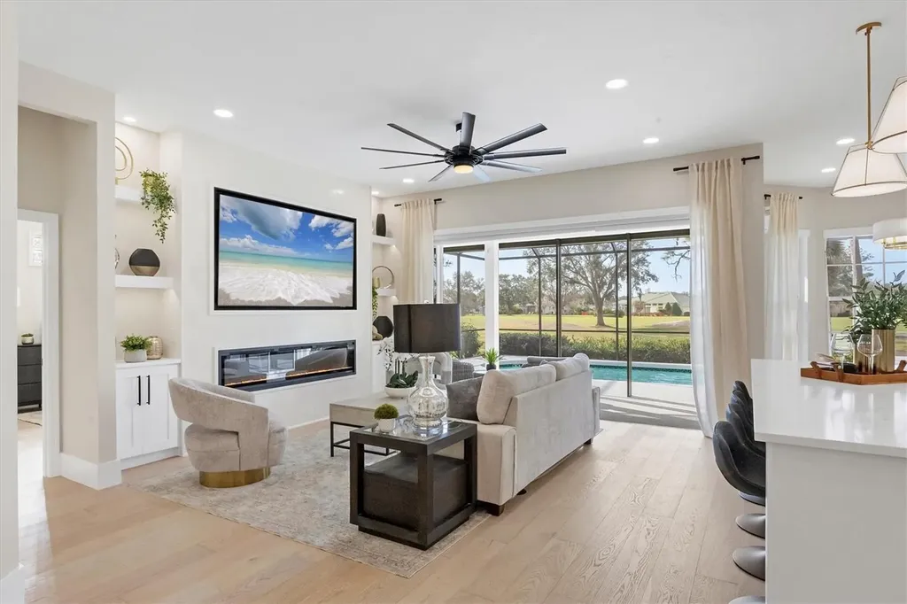 10114 Glenmore Avenue Bradenton FL 34202