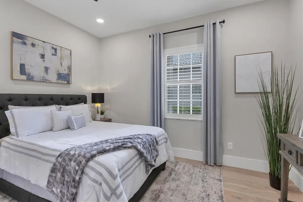 10114 Glenmore Avenue Bradenton FL 34202