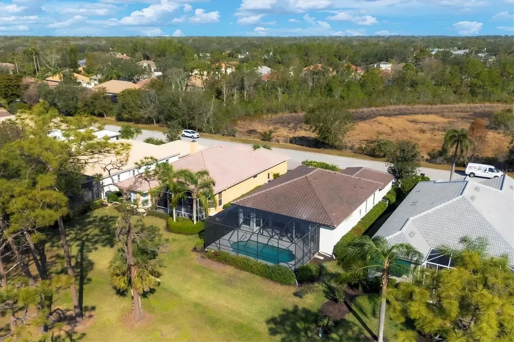 10114 Glenmore Avenue Bradenton FL 34202