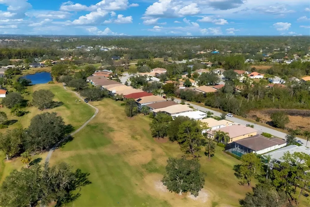 10114 Glenmore Avenue Bradenton FL 34202