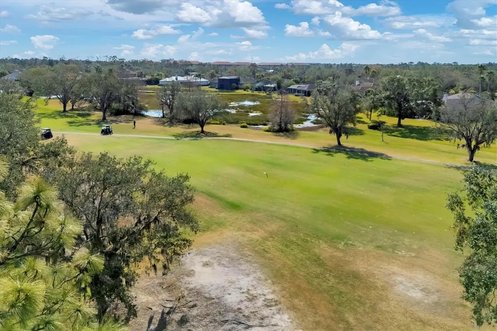 10114 Glenmore Avenue Bradenton FL 34202