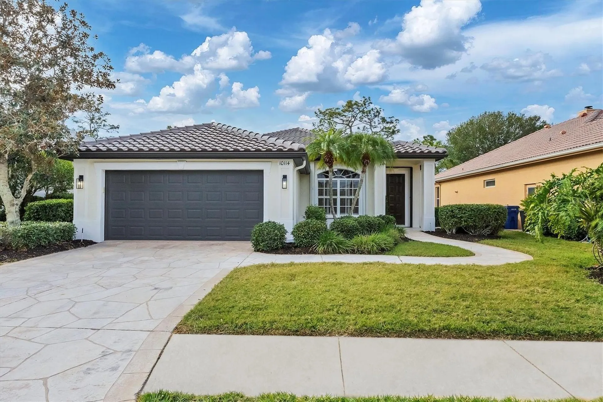 10114 Glenmore Avenue Bradenton FL 34202