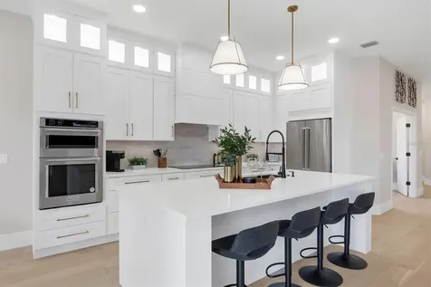 10114 Glenmore Avenue Bradenton FL 34202