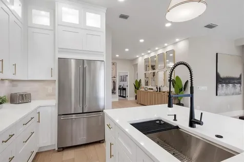 10114 Glenmore Avenue Bradenton FL 34202