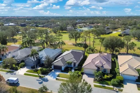 10114 Glenmore Avenue Bradenton FL 34202