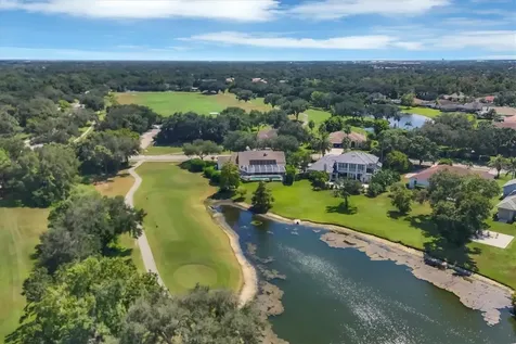 10114 Glenmore Avenue Bradenton FL 34202