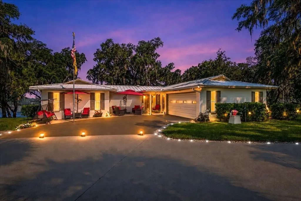 10522 SE 146th Terrace Road Ocklawaha FL 32179