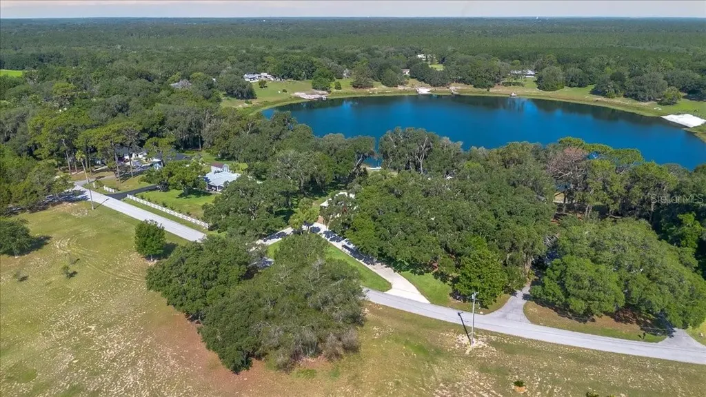10522 SE 146th Terrace Road Ocklawaha FL 32179