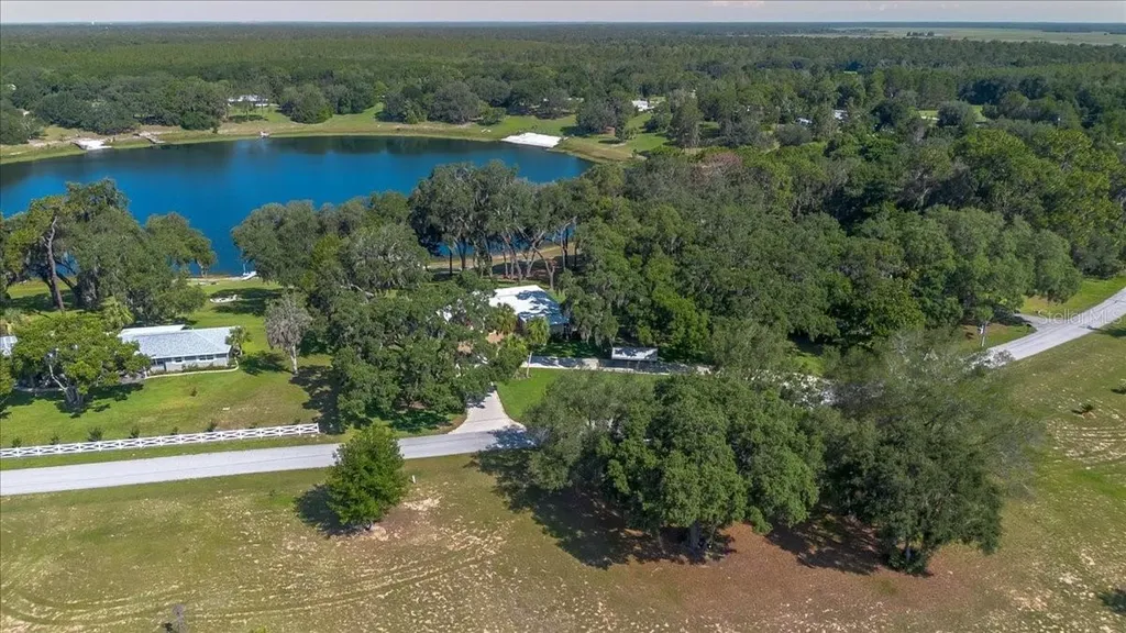 10522 SE 146th Terrace Road Ocklawaha FL 32179