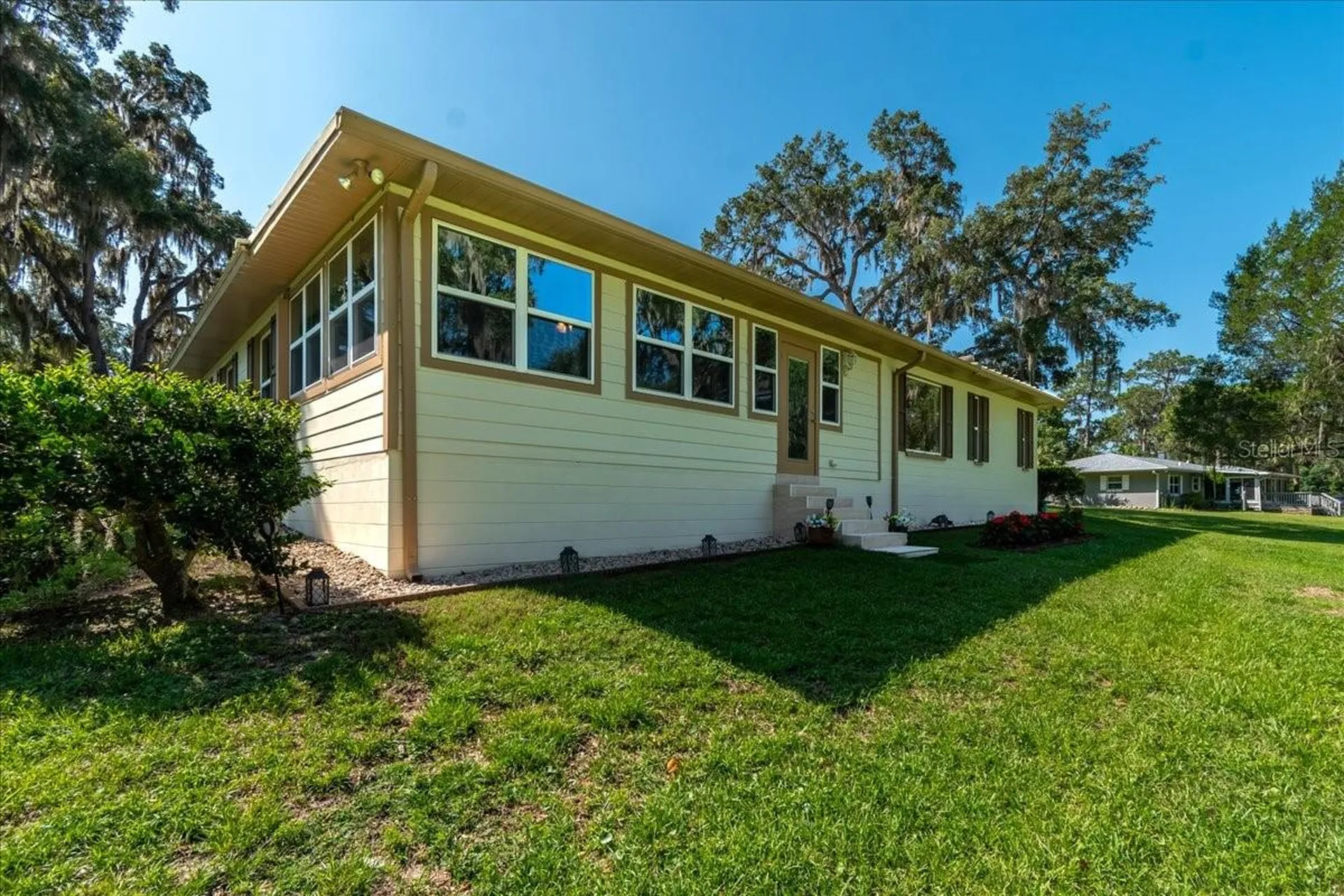 10522 SE 146th Terrace Road Ocklawaha FL 32179