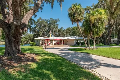 10522 SE 146th Terrace Road Ocklawaha FL 32179