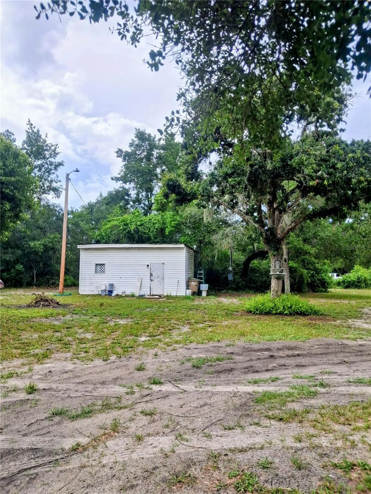 44137 Jeffrey Road Deland FL 32720
