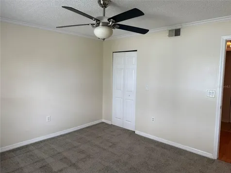 220 Lake Parsons Green Brandon FL 33511