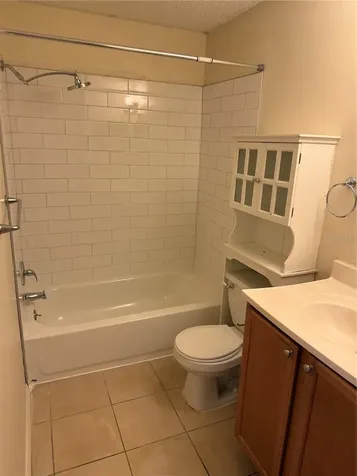 220 Lake Parsons Green Brandon FL 33511