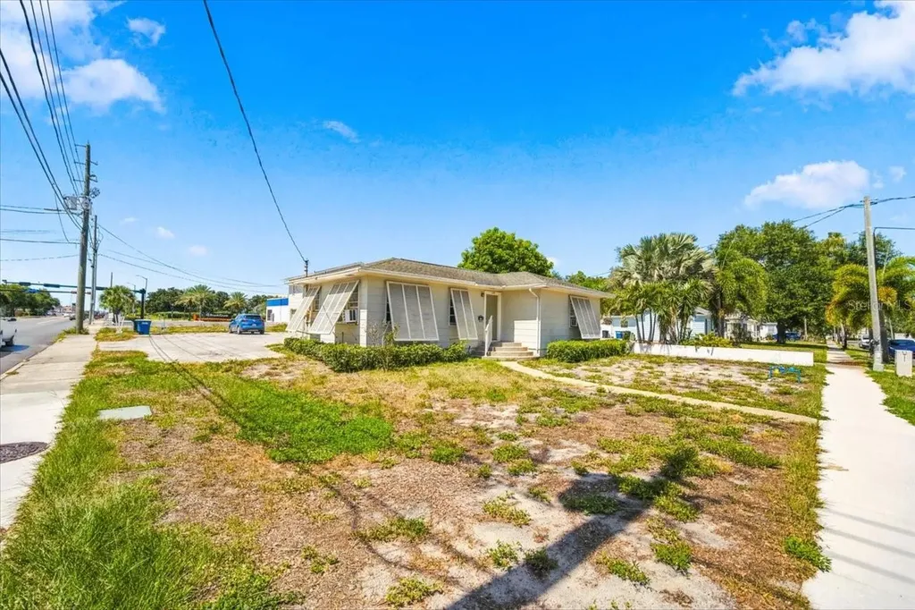 1197 Grove Street Clearwater FL 33755