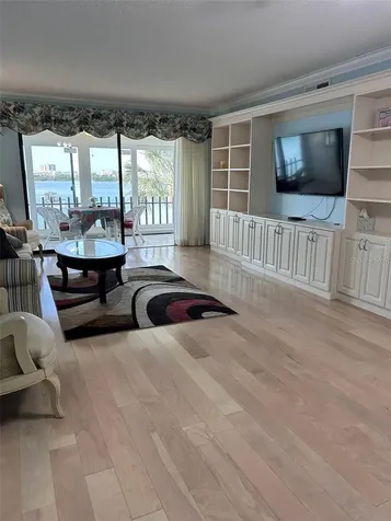 868 Bayway Boulevard Clearwater Beach FL 33767
