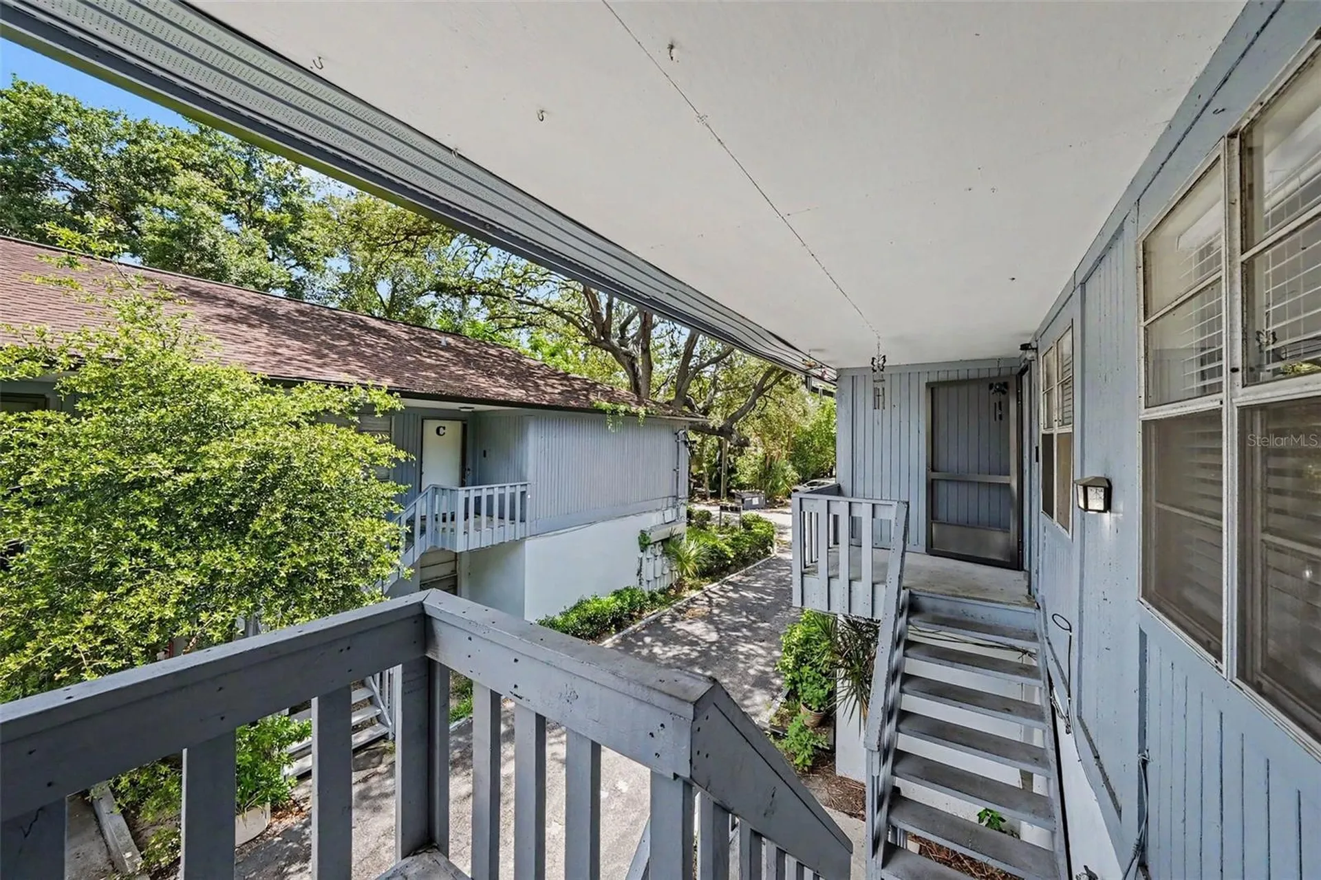 9208 N Connechusett Road Tampa FL 33617
