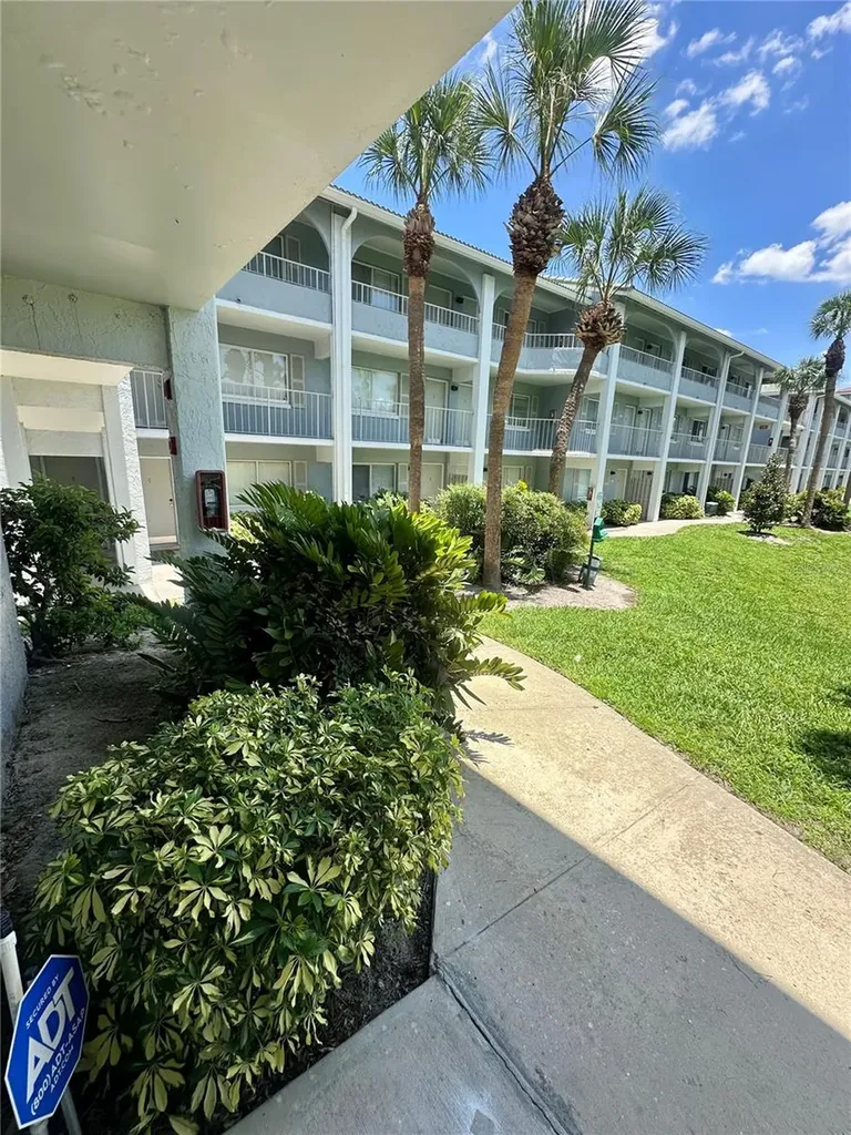 115 Oyster Bay Circle Altamonte Springs FL 32701