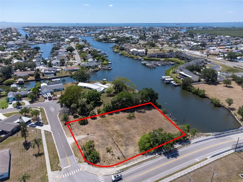 601 Flamingo Drive Apollo Beach FL 33572