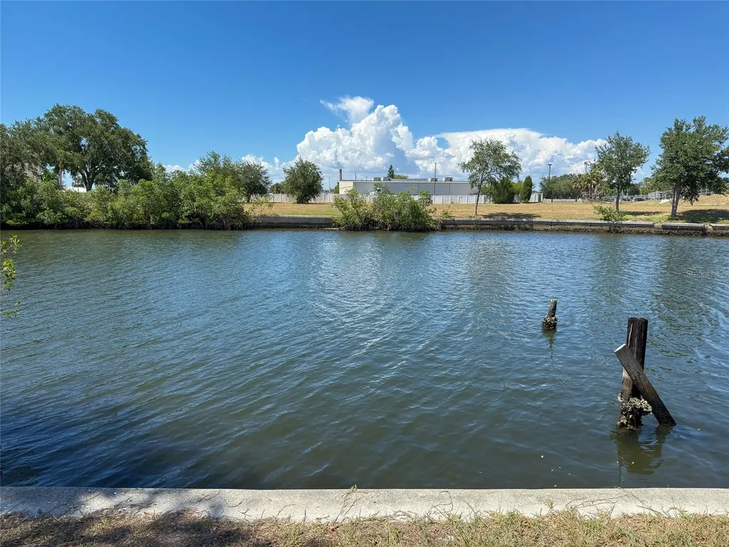 601 Flamingo Drive Apollo Beach FL 33572