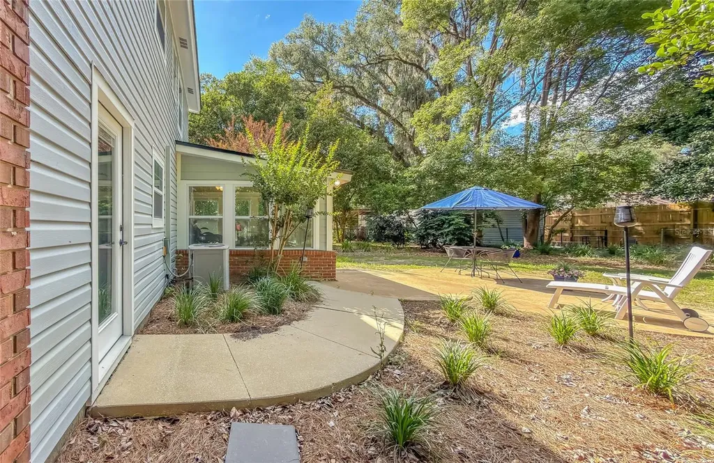2210 Wall Street Tallahassee FL 32309