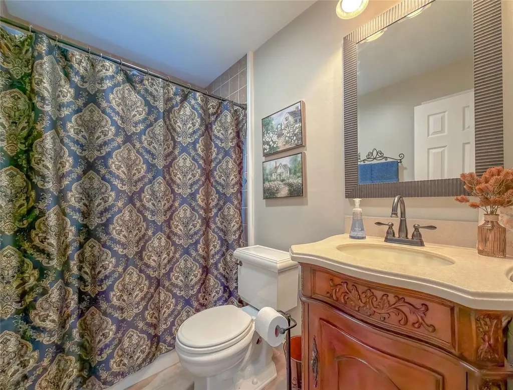 2210 Wall Street Tallahassee FL 32309