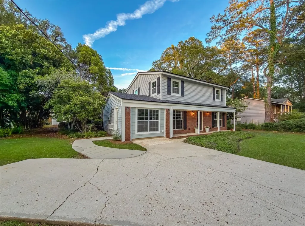 2210 Wall Street Tallahassee FL 32309
