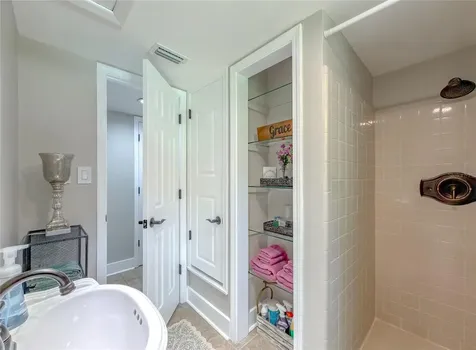 2210 Wall Street Tallahassee FL 32309