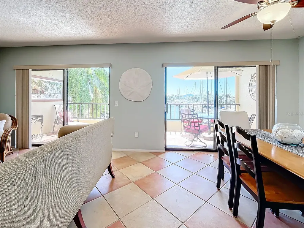 1750 Harbor Place S South Pasadena FL 33707