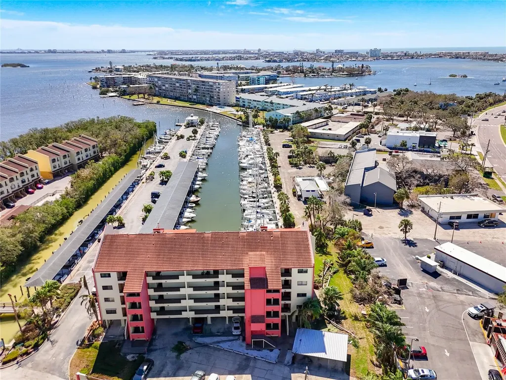 1750 Harbor Place S South Pasadena FL 33707