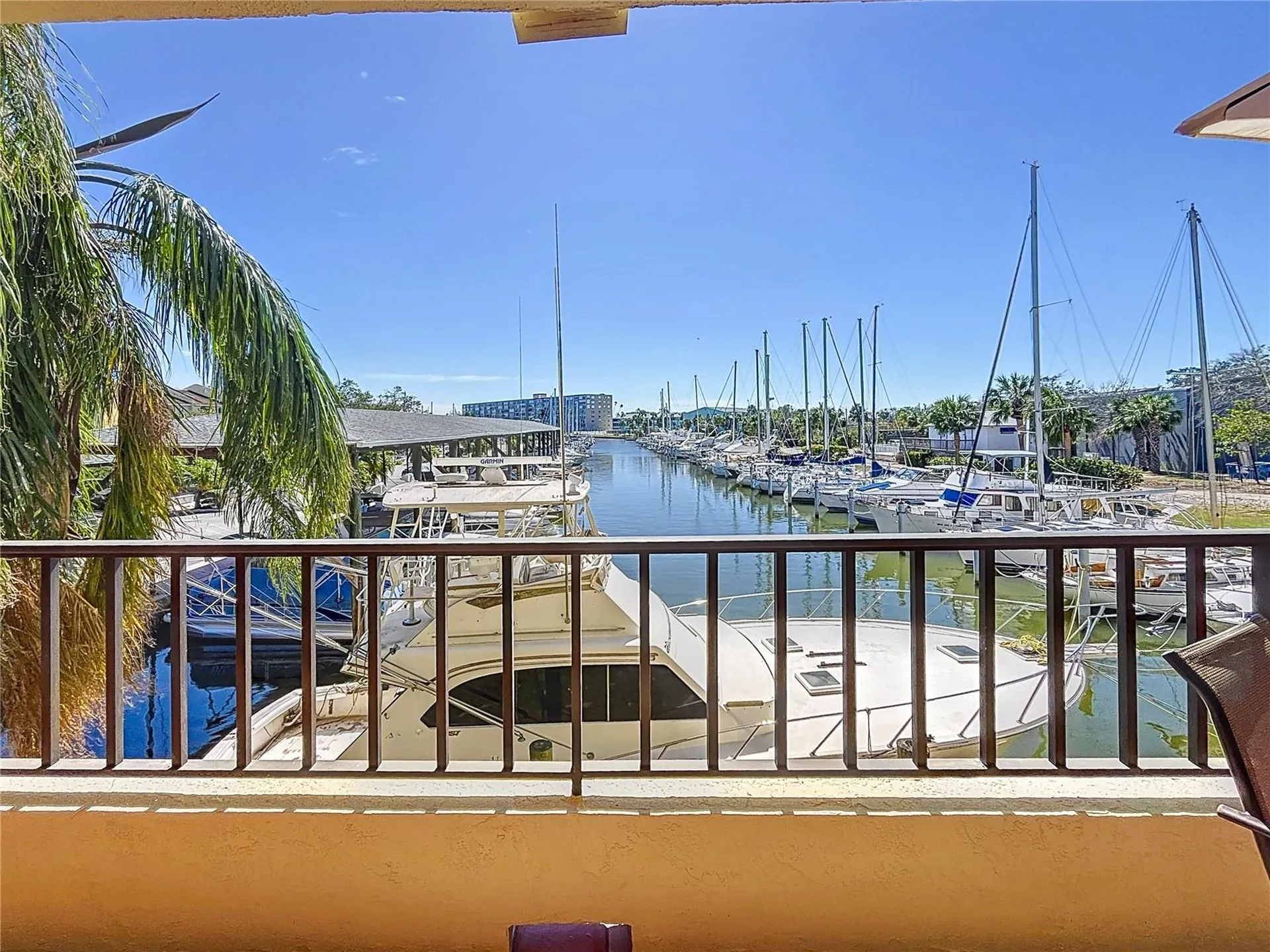 1750 Harbor Place S South Pasadena FL 33707