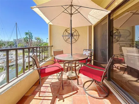 1750 Harbor Place S South Pasadena FL 33707
