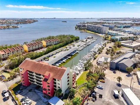 1750 Harbor Place S South Pasadena FL 33707