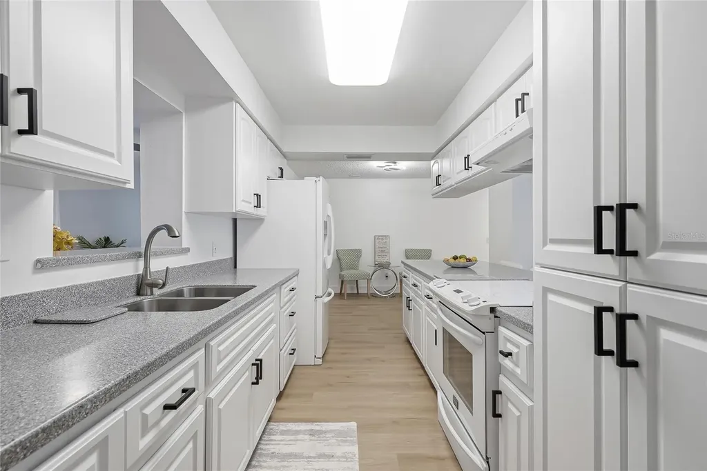 1318 S Hillcrest Avenue Clearwater FL 33756