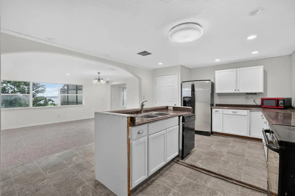 157 W Grandview Drive East Palatka FL 32131