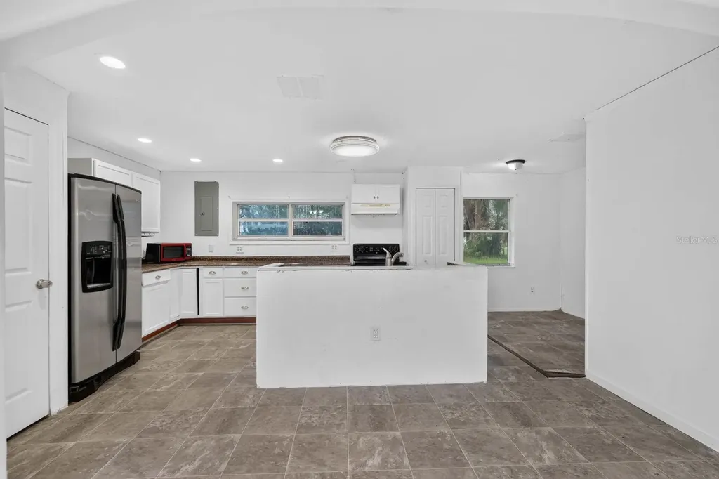 157 W Grandview Drive East Palatka FL 32131