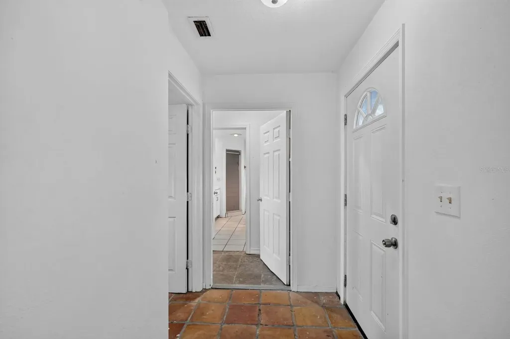 157 W Grandview Drive East Palatka FL 32131