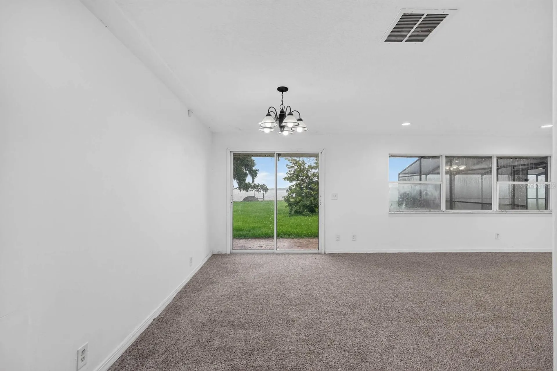 157 W Grandview Drive East Palatka FL 32131