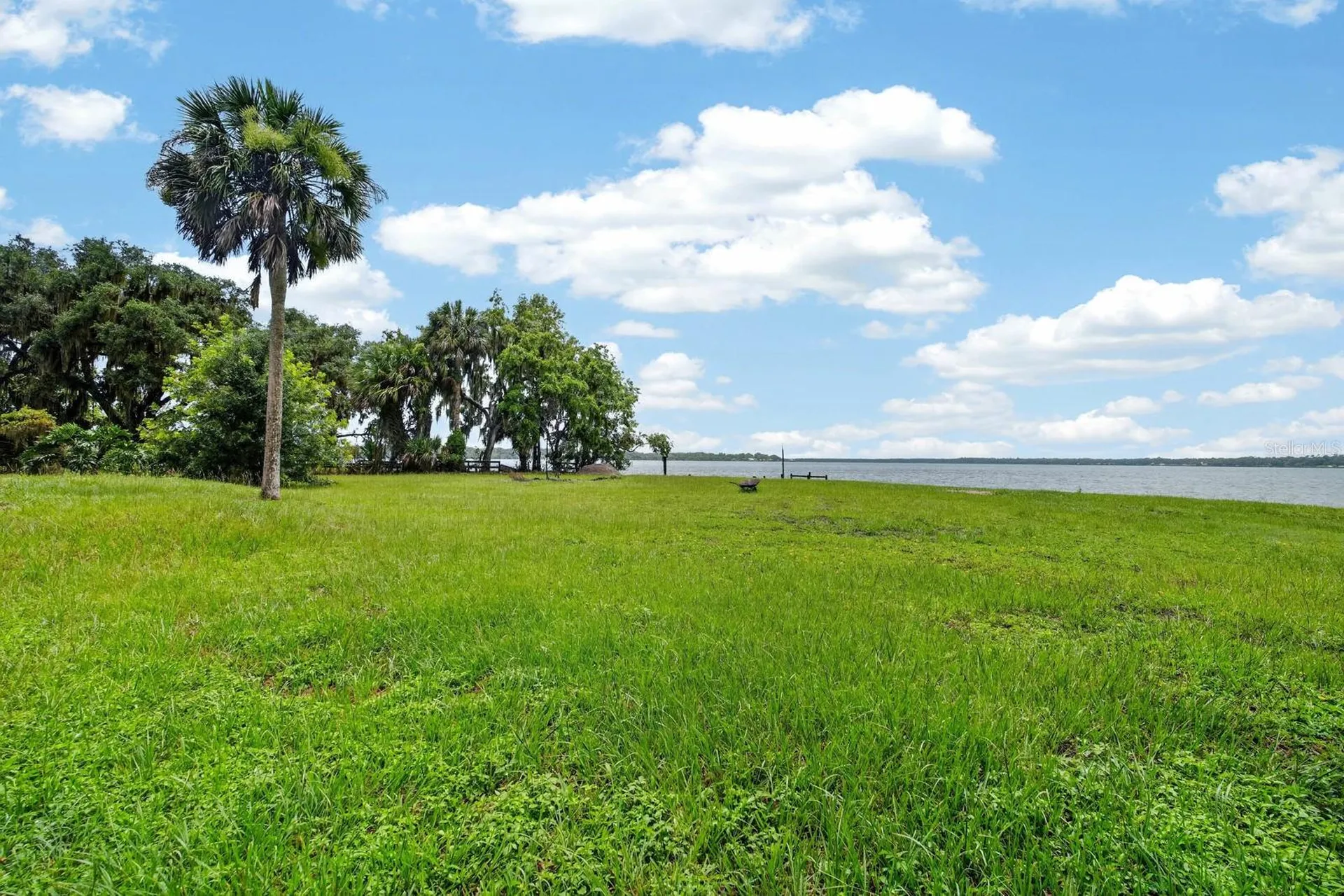 157 W Grandview Drive East Palatka FL 32131